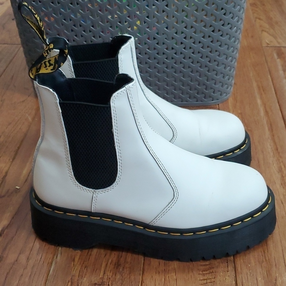 Dr. Martens 2976 Quad white leather platform booties